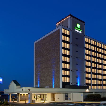 Holiday Inn Express Washington Dc Sw - Springfield By Ihg Exteriör bild