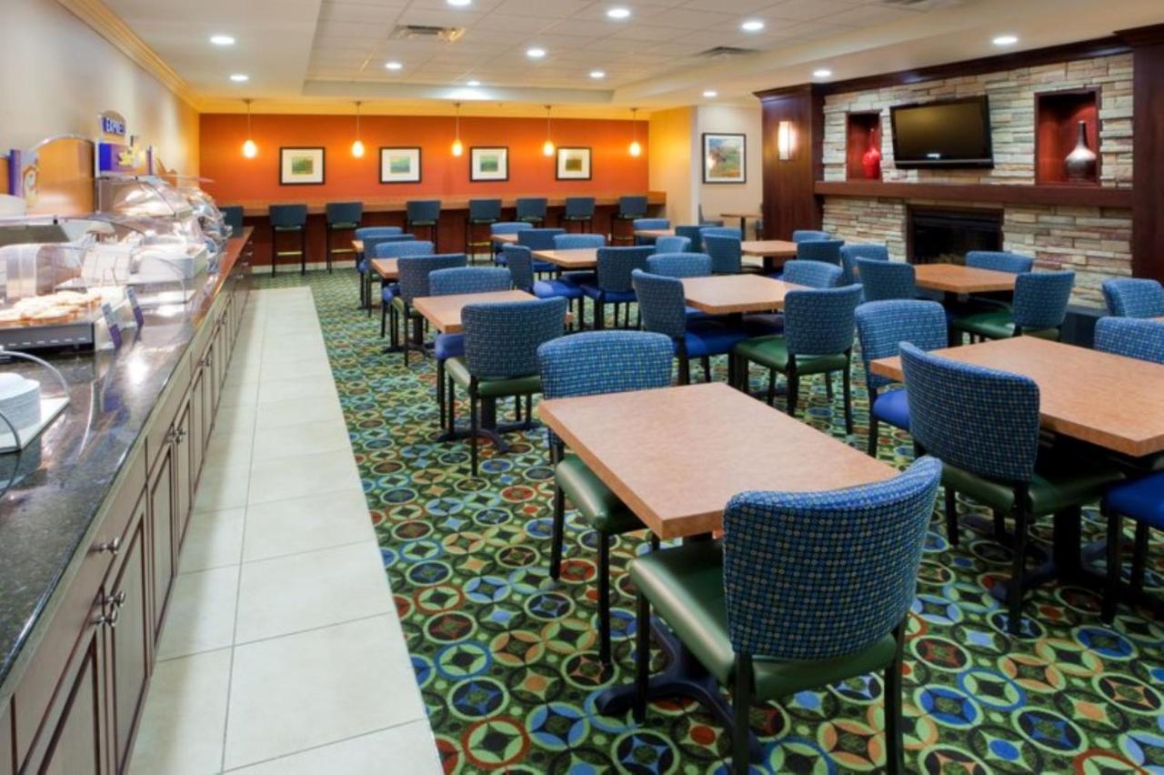 Holiday Inn Express Washington Dc Sw - Springfield By Ihg Exteriör bild