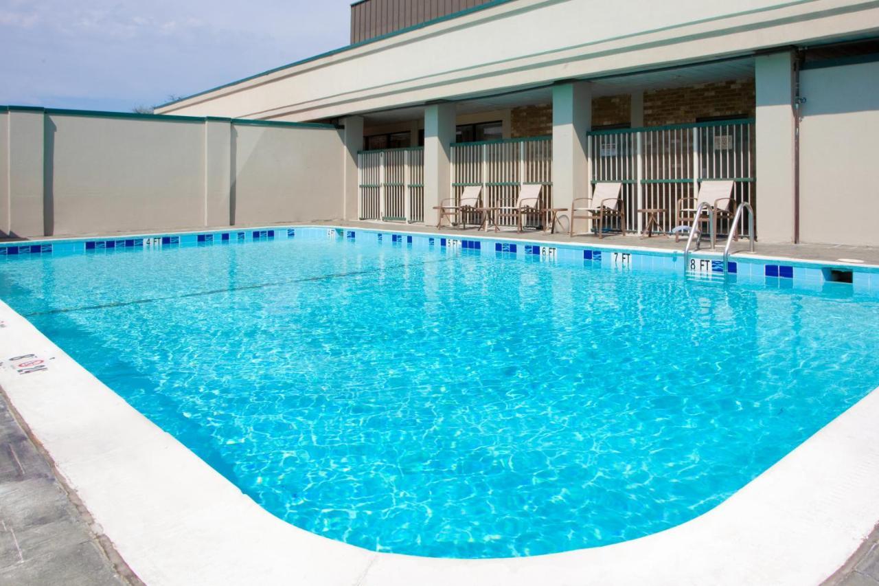 Holiday Inn Express Washington Dc Sw - Springfield By Ihg Exteriör bild