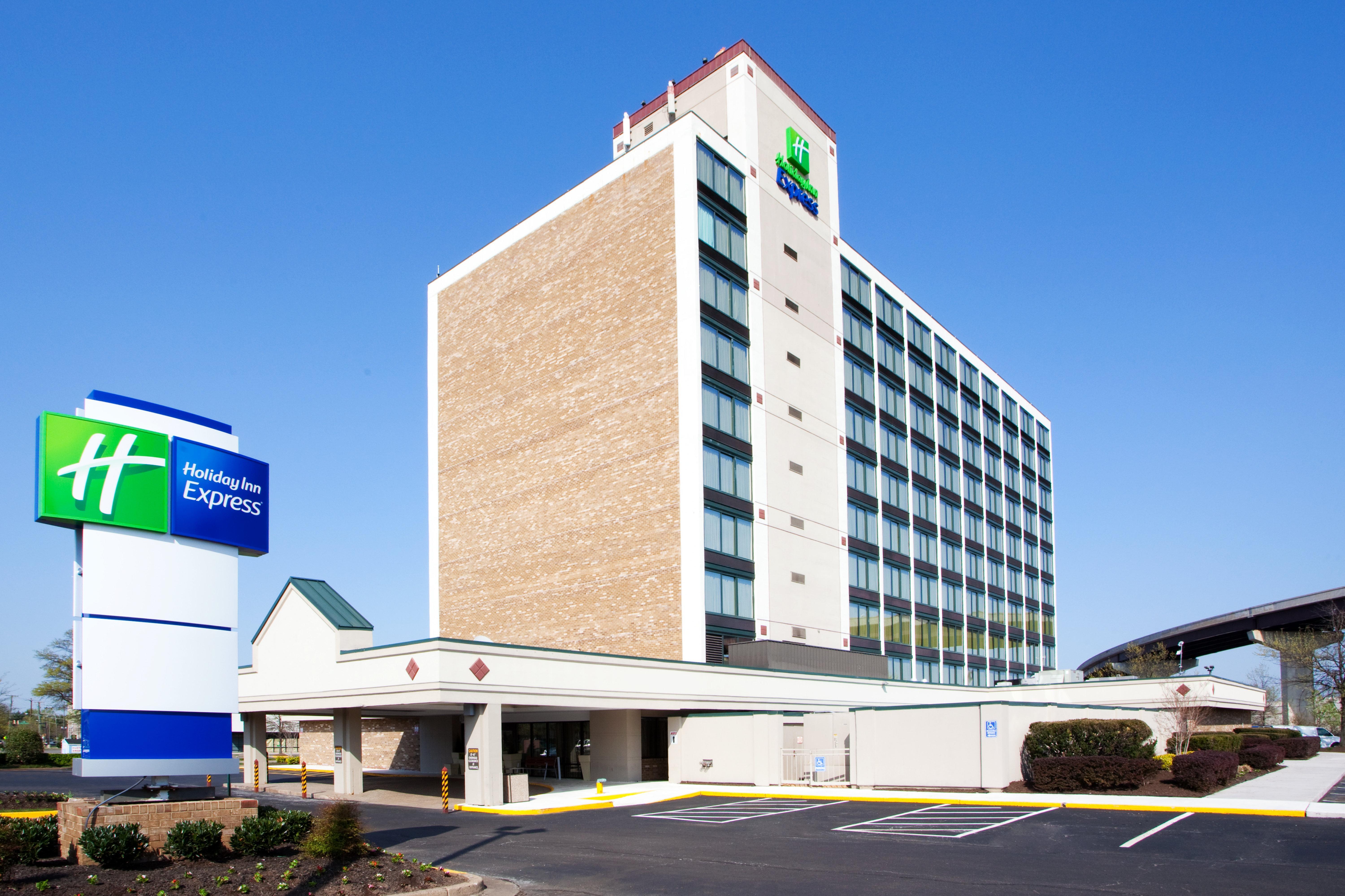 Holiday Inn Express Washington Dc Sw - Springfield By Ihg Exteriör bild