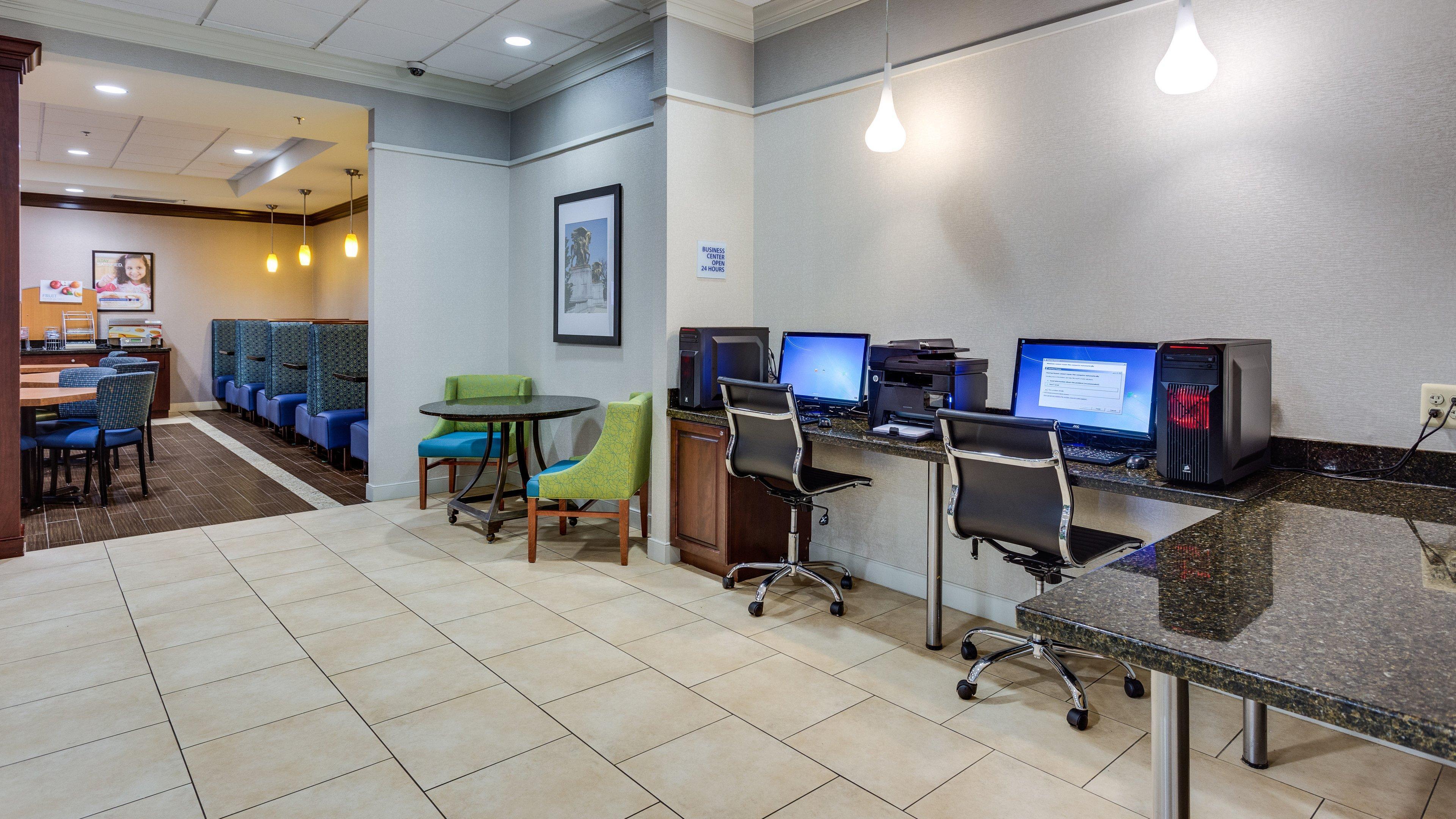 Holiday Inn Express Washington Dc Sw - Springfield By Ihg Exteriör bild