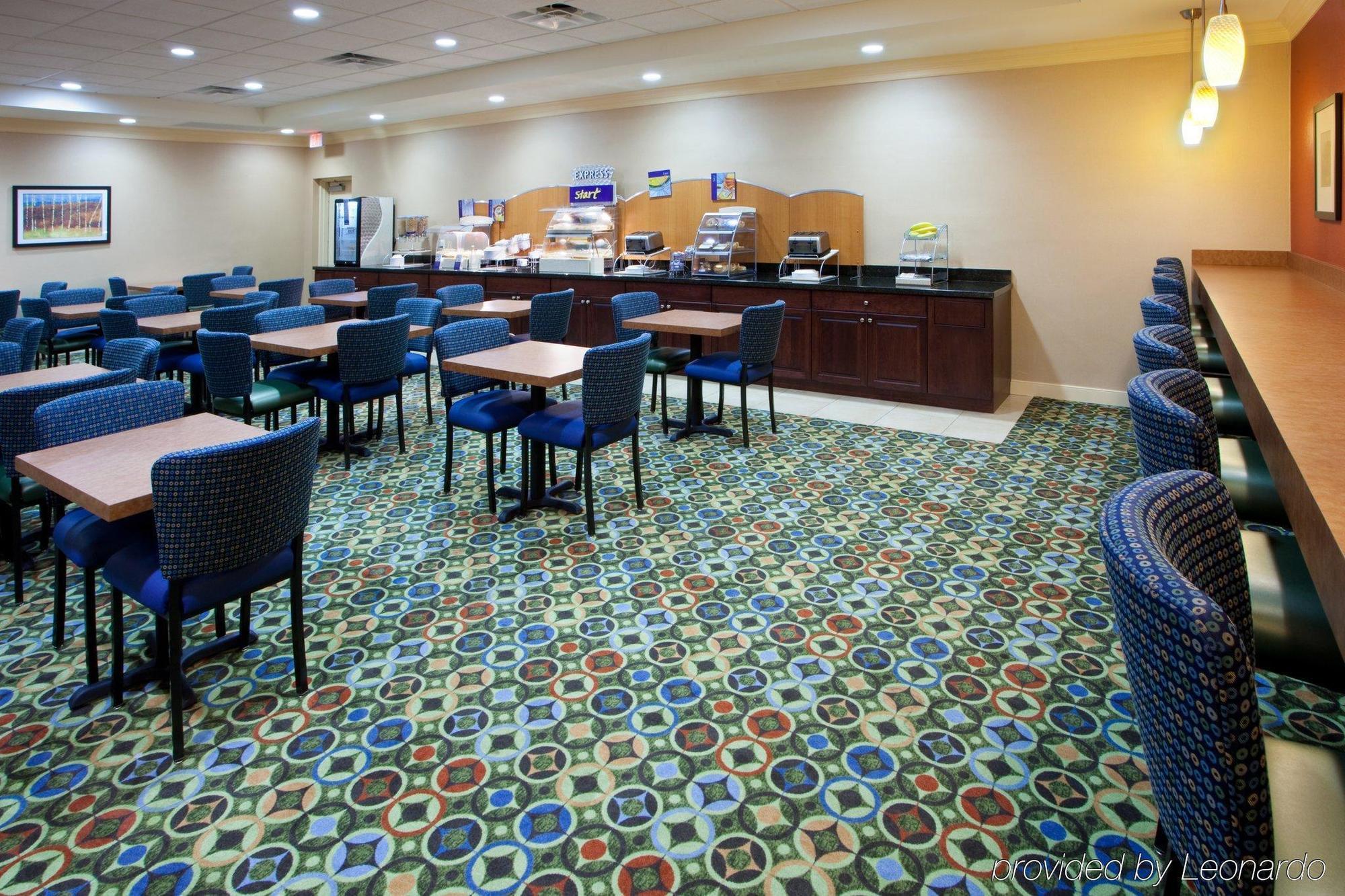 Holiday Inn Express Washington Dc Sw - Springfield By Ihg Restaurang bild