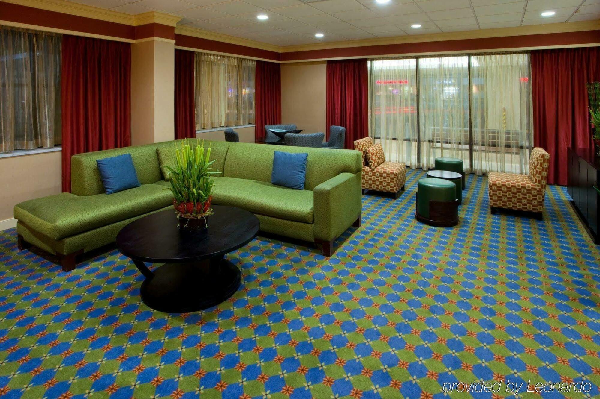 Holiday Inn Express Washington Dc Sw - Springfield By Ihg Exteriör bild